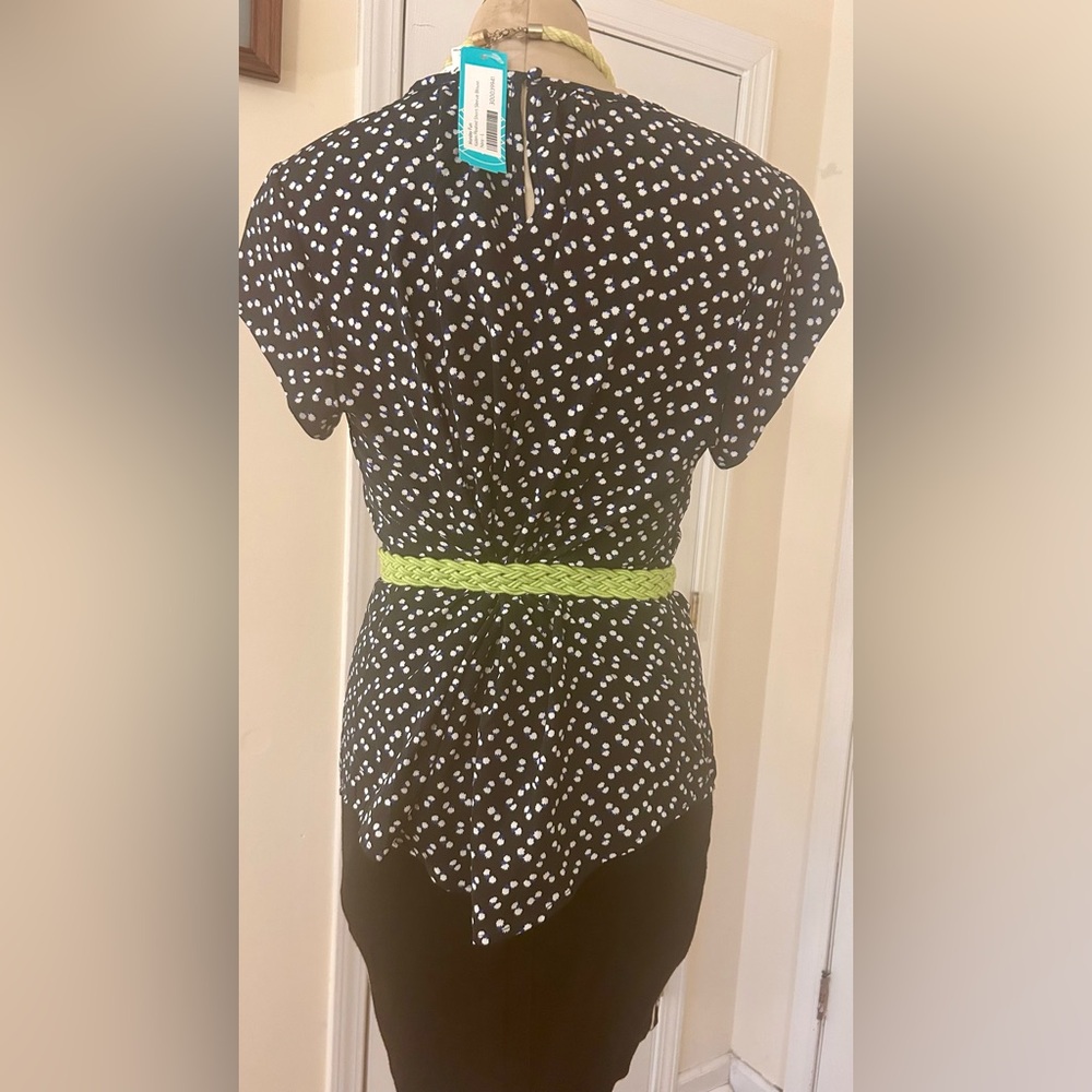 •SALE•Monday Fun, Kaden Pleated Short Sleeve Blouse-NWT - Picture 5 of 7